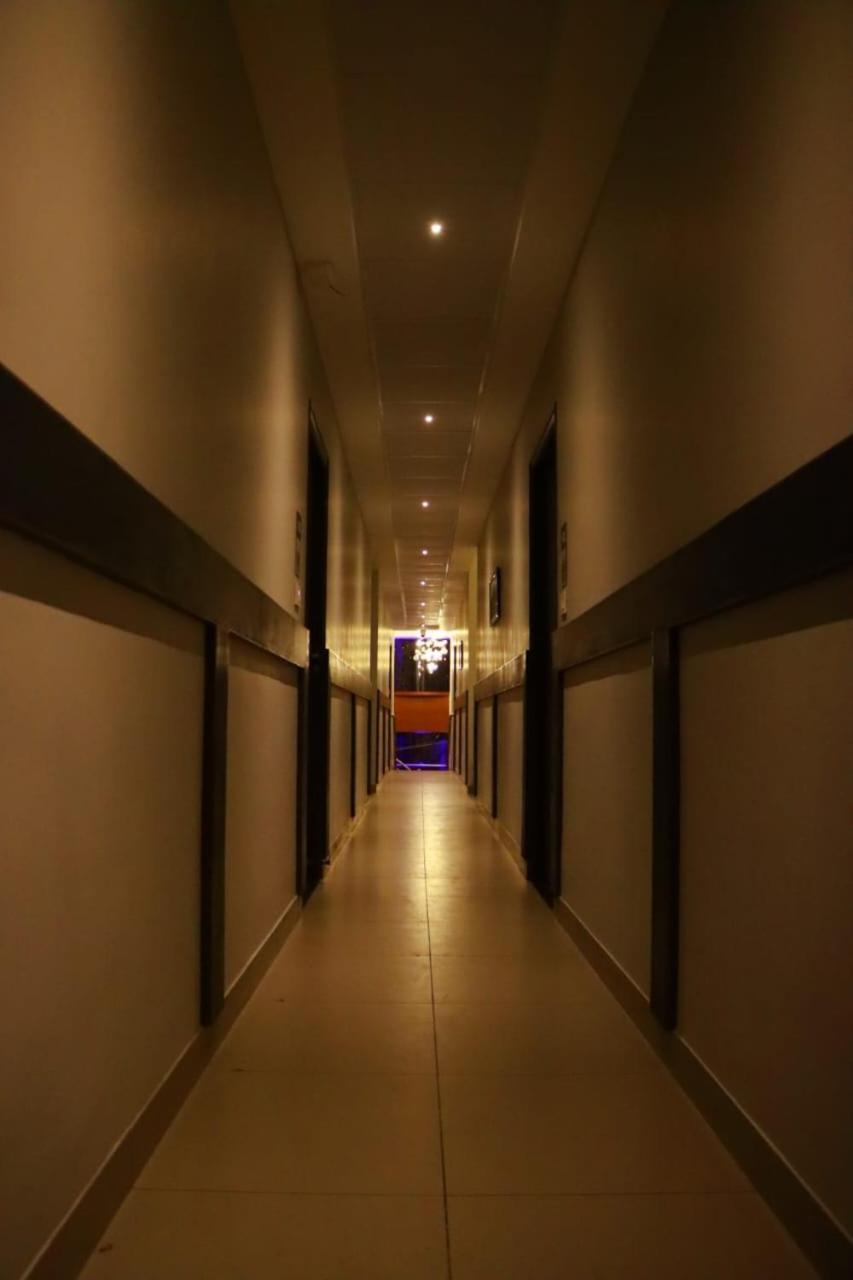 Minus 1 Hotel Kodaikanal Bagian luar foto
