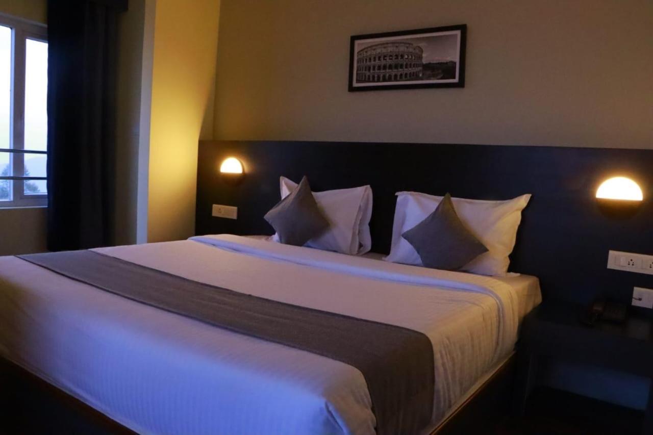 Minus 1 Hotel Kodaikanal Bagian luar foto