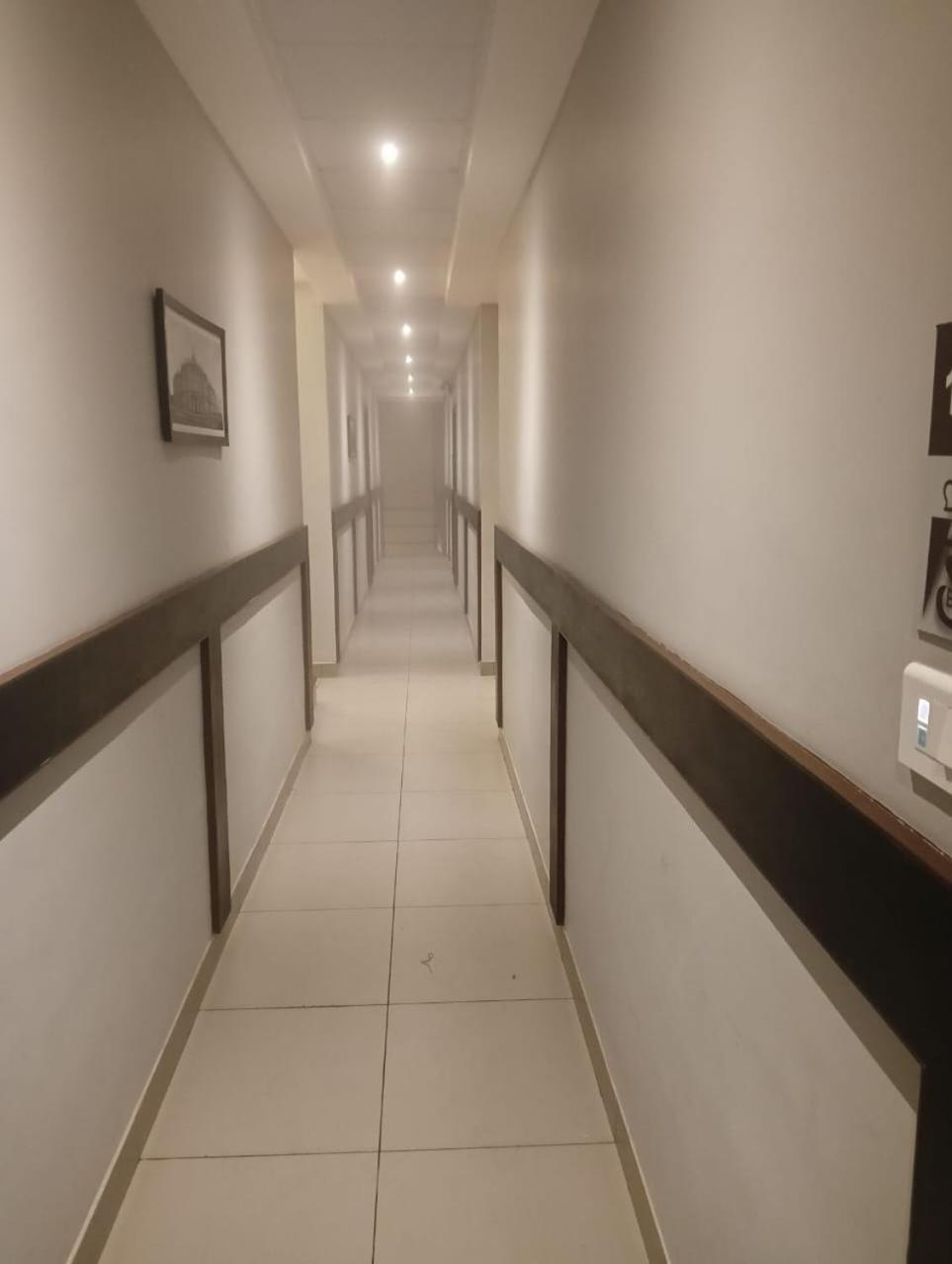Minus 1 Hotel Kodaikanal Bagian luar foto